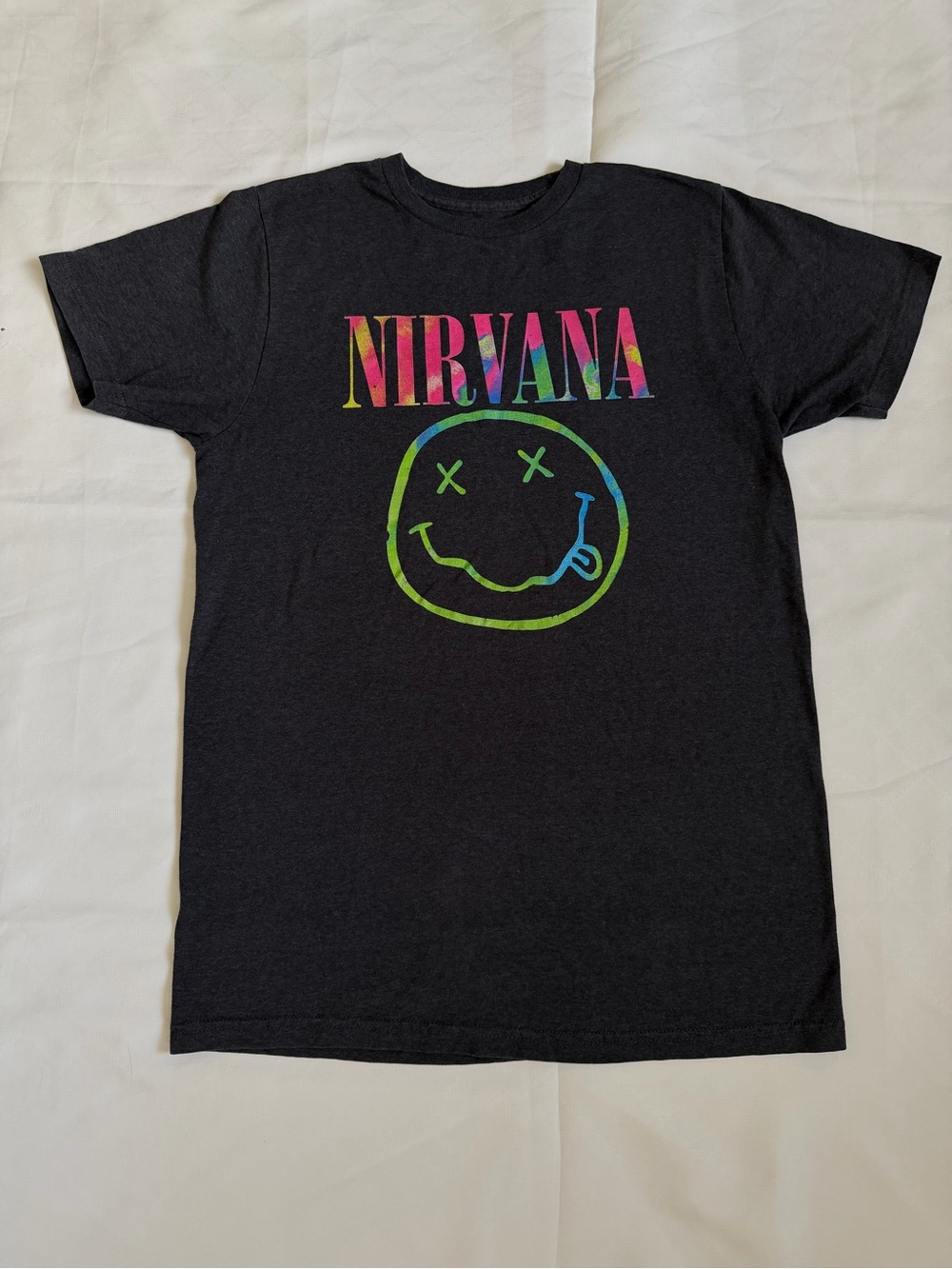 NIRVANA dark grey Tee with Multicolor Rainbow Logo and Smiley sz S. T042